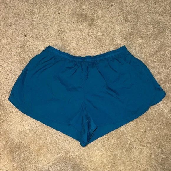 Lululemon Dolphin-Hem Mid-Rise Running Short 3" - Hawaiian Blue - M - Picture 6 of 9